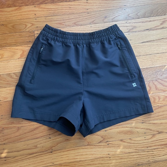 Sweaty Betty black high rise water resistant summit hiking shorts - Picture 5 of 8